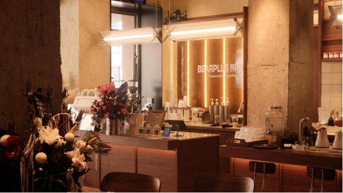 熊加咖啡店環境